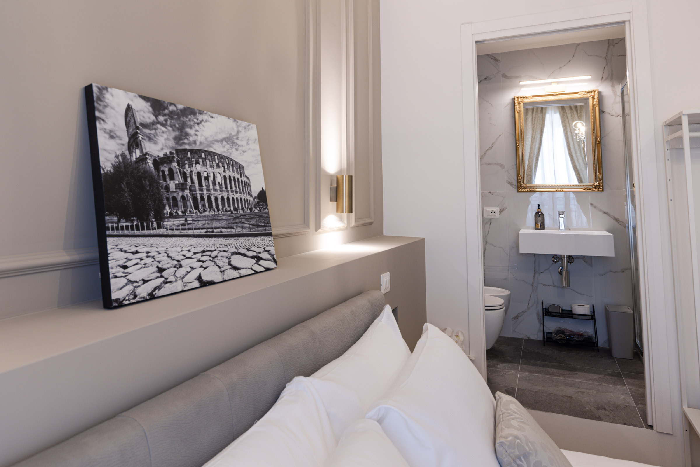 Deluxe Room De Vince Suites Roma